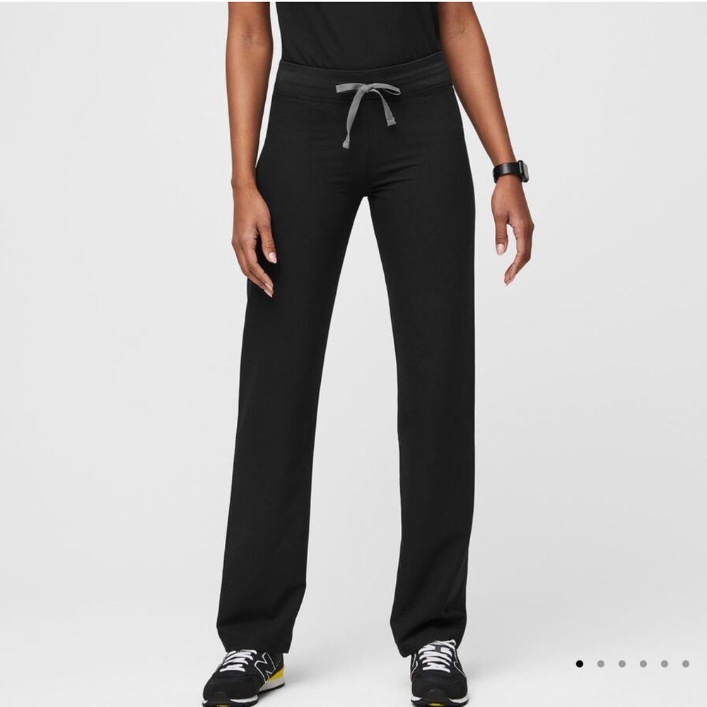 NWT Figs Livingston Basic Scrub Pants Black